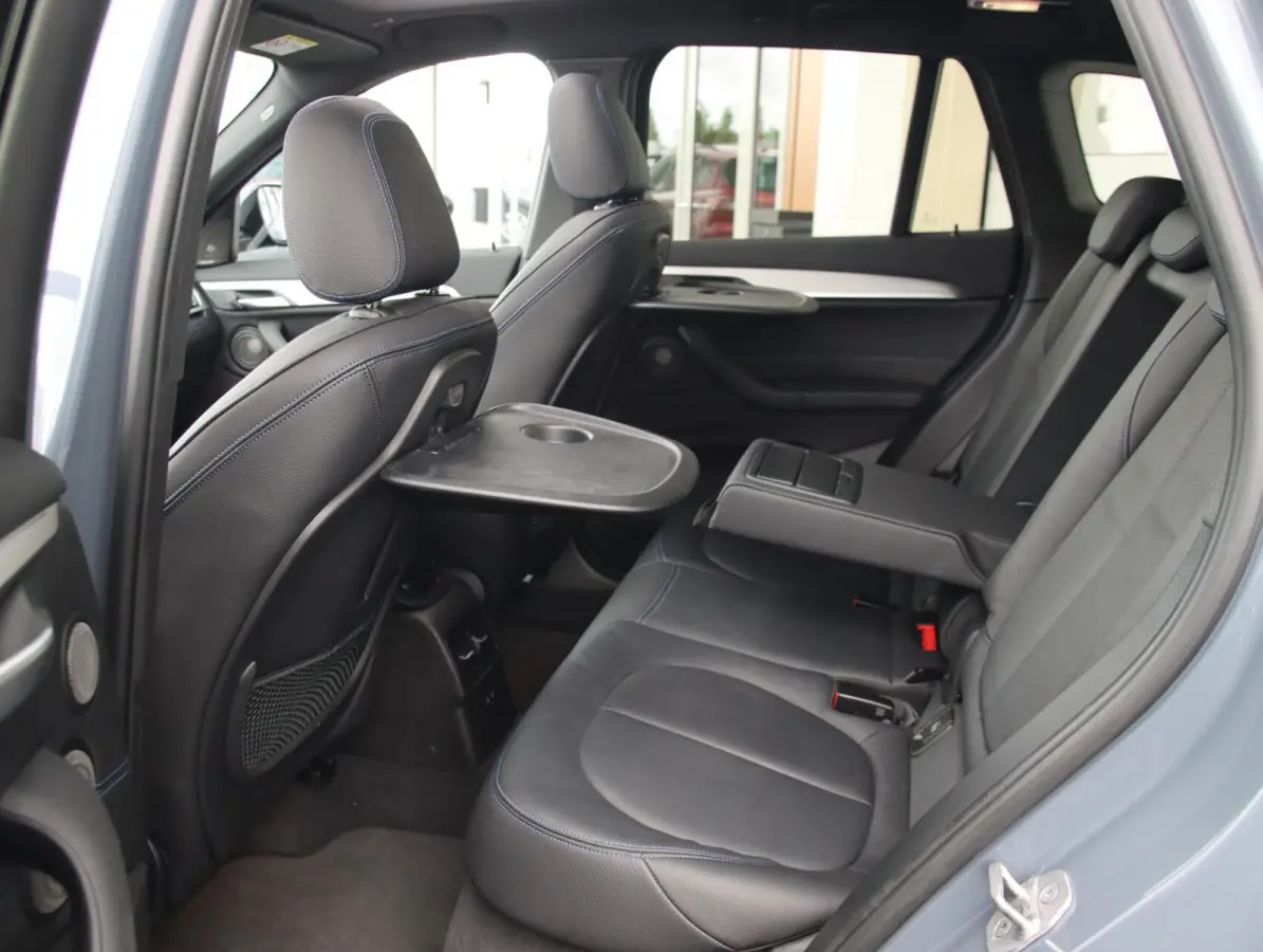 xDrive25e High Executive M-sport | SOH 88% | Panoramadak