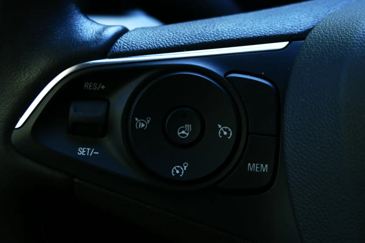 1.2 TURBO 100PK ELEGANCE / CAMERA / STUURVERWARMING / KEYLESS / LED / NAVI / CLIMA / PDC / BLUETOOTH / CRUISECONTROL / 2E EIGENAAR / SCHITTERENDE STAAT !!