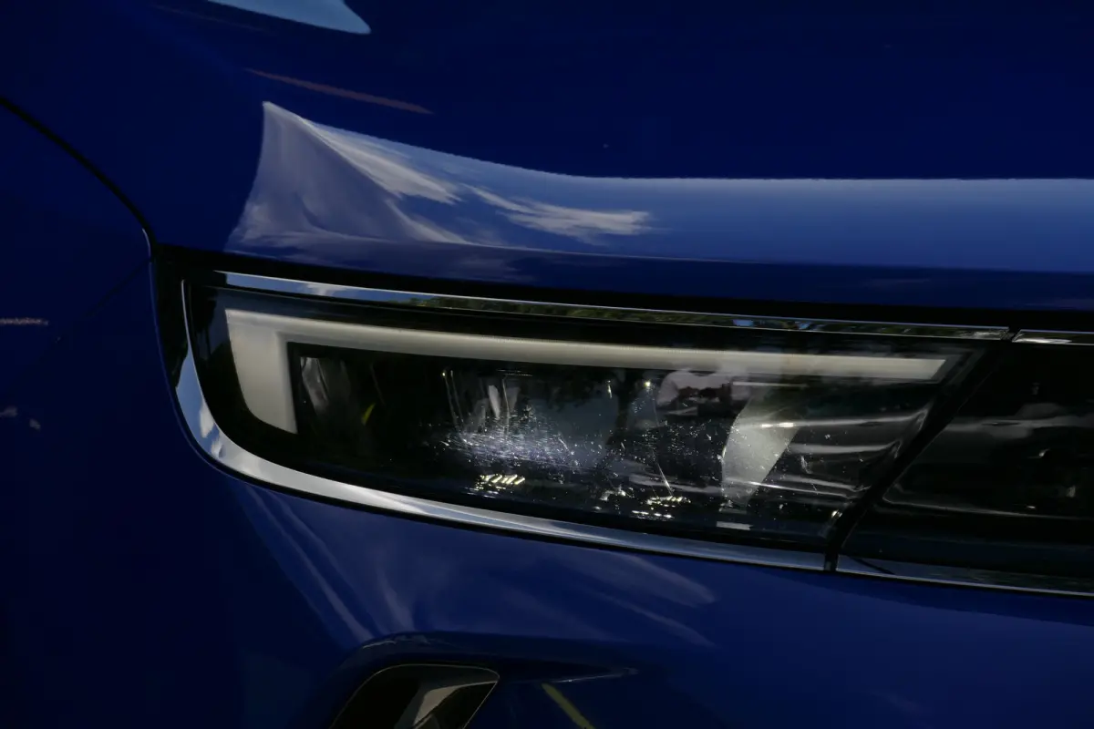 1.2 TURBO 100PK ELEGANCE / CAMERA / STUURVERWARMING / KEYLESS / LED / NAVI / CLIMA / PDC / BLUETOOTH / CRUISECONTROL / 2E EIGENAAR / SCHITTERENDE STAAT !!