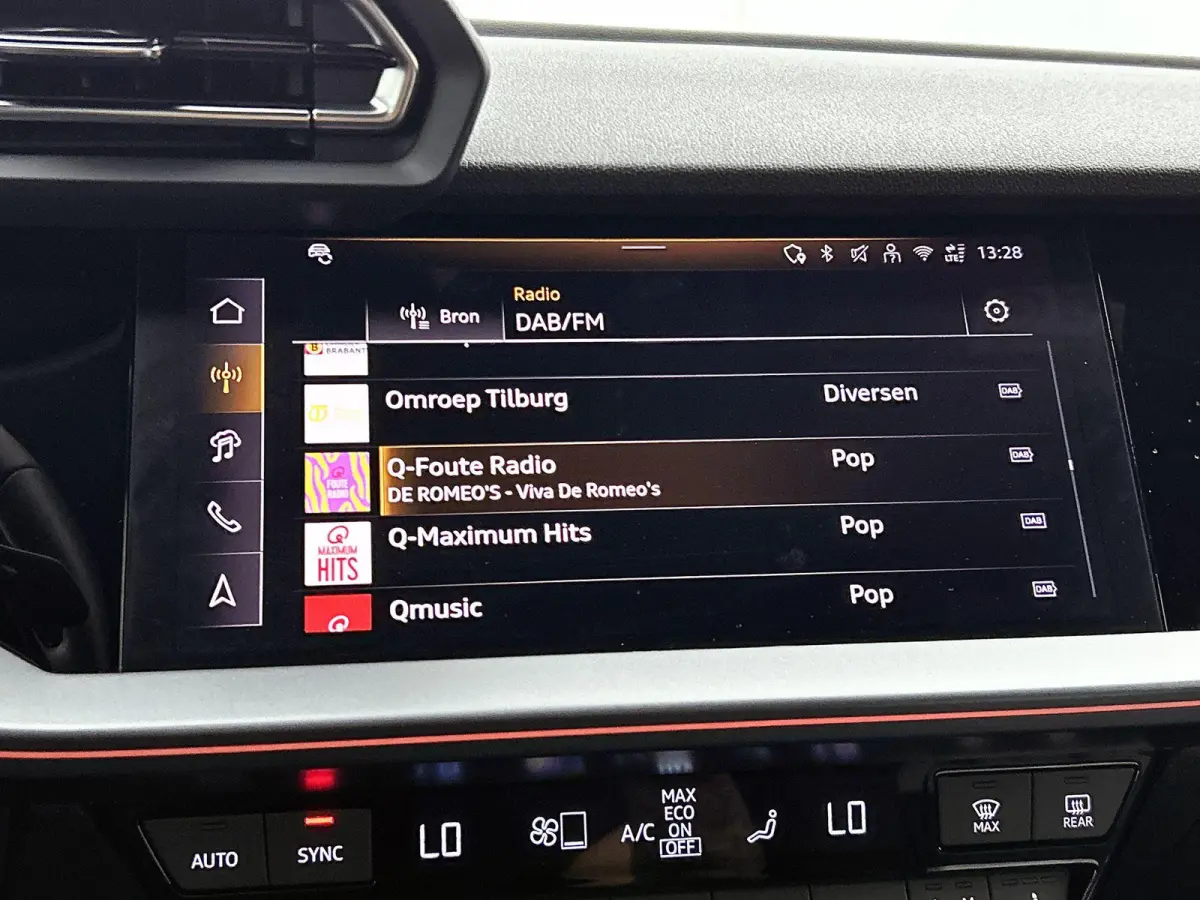 40 TFSI e S edition 204 PK l Adaptive cruise control l Camera l Navigatie l Stoelverwarming l Audi sound system l Audi virtual cockpit plus l Licht- en regensensor l Apple Carplay / Android 