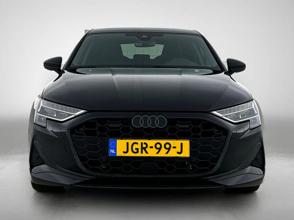 40 TFSI e S edition 204 PK l Adaptive cruise control l Camera l Navigatie l Stoelverwarming l Audi sound system l Audi virtual cockpit plus l Licht- en regensensor l Apple Carplay / Android 