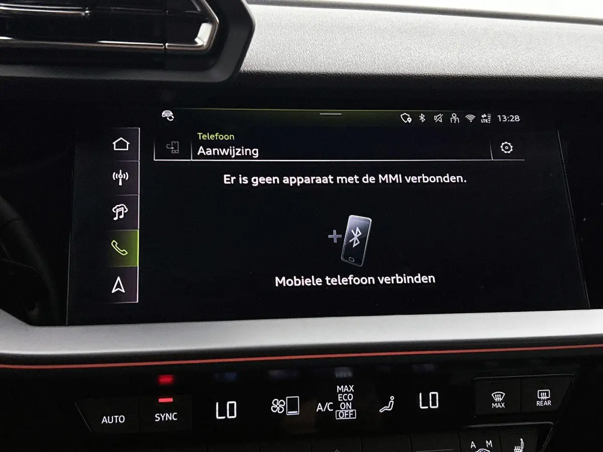 40 TFSI e S edition 204 PK l Adaptive cruise control l Camera l Navigatie l Stoelverwarming l Audi sound system l Audi virtual cockpit plus l Licht- en regensensor l Apple Carplay / Android 