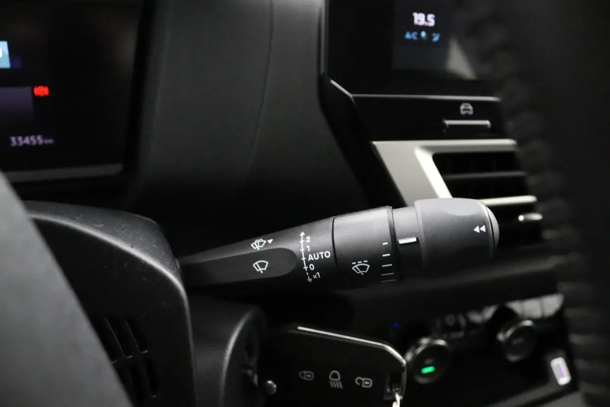 You 50 kWh | Camera | Apple/Android |