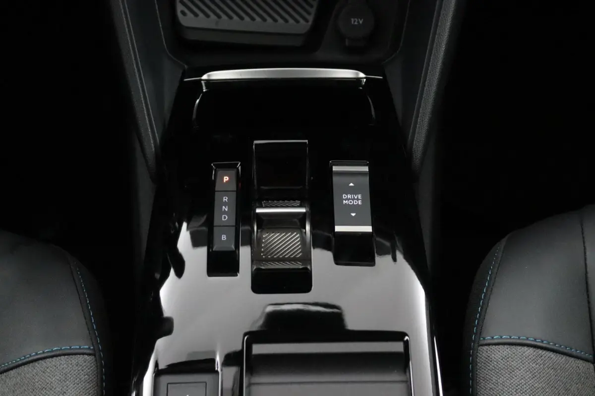 You 50 kWh | Camera | Apple/Android |