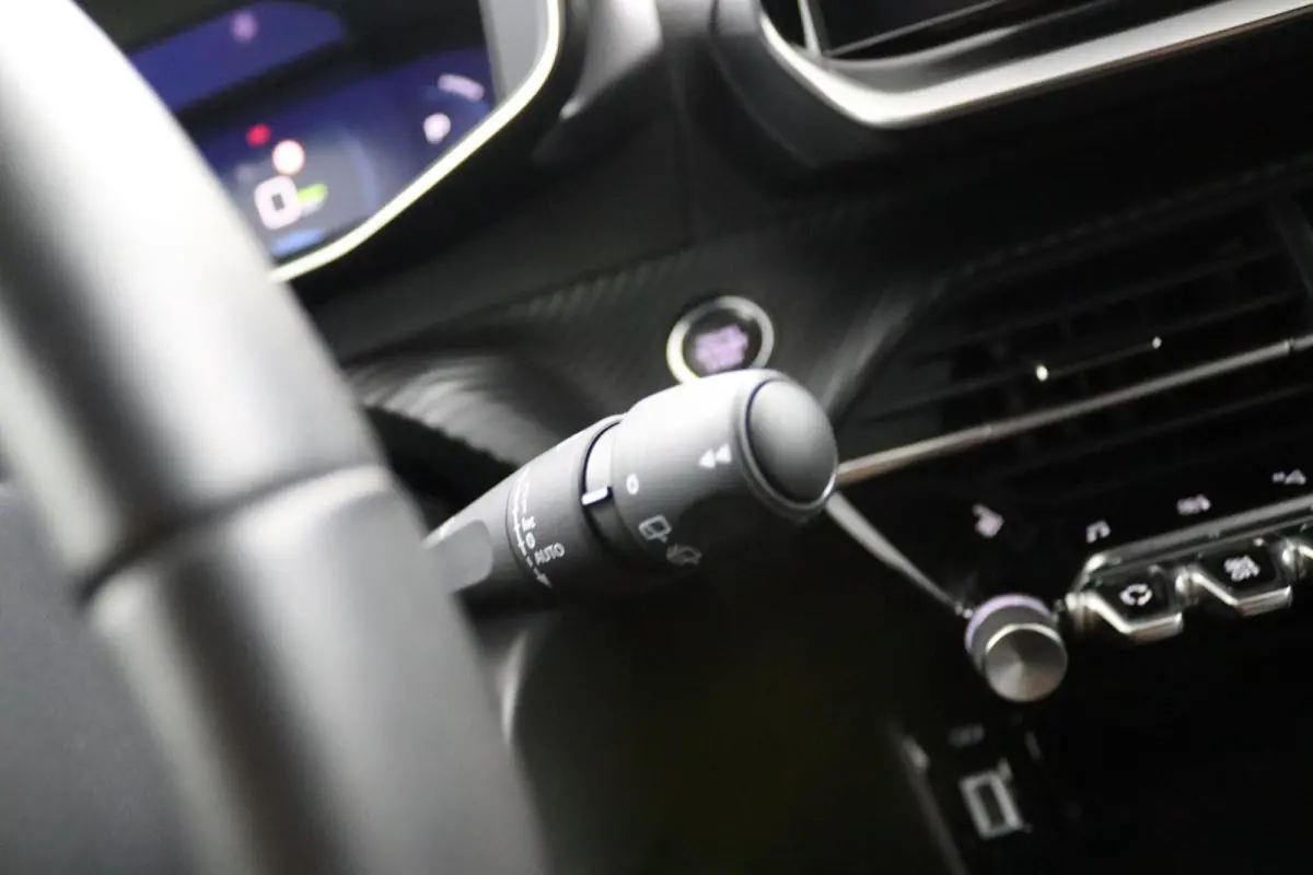 EV Allure Pack 50 kWh | Camera | Apple/Android |