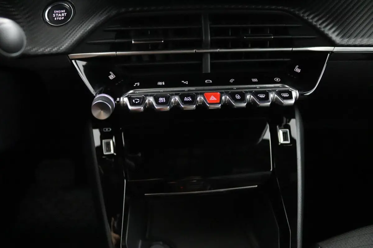 EV Allure Pack 50 kWh | Camera | Apple/Android |