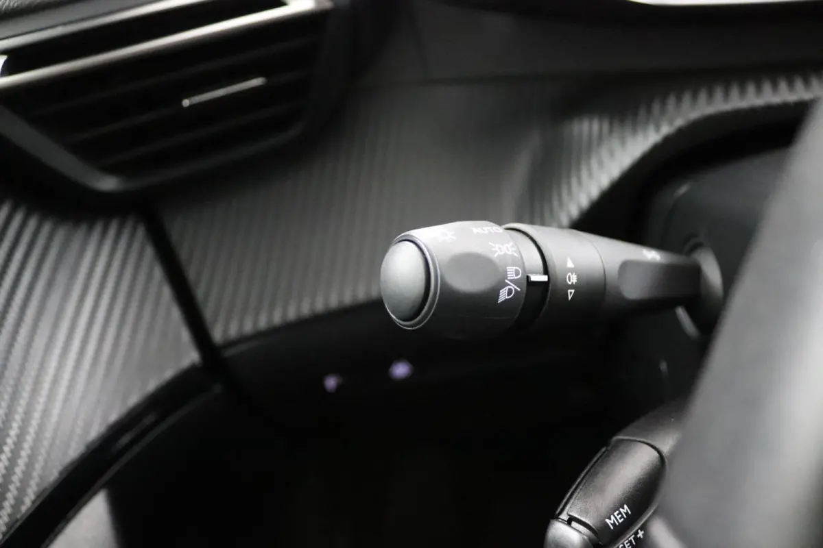 EV Allure Pack 50 kWh | Camera | Apple/Android |