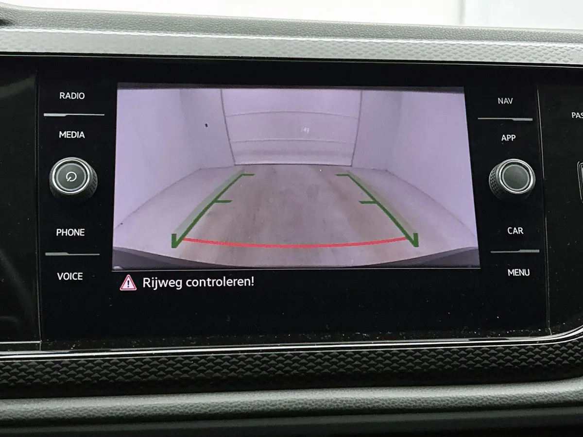 1.0 TSI Life 95 PK | Airco | Navigatie | Adaptive Cruise Control | Lane Assist | Achteruitrijcamera | Lichtmetalenvelgen |