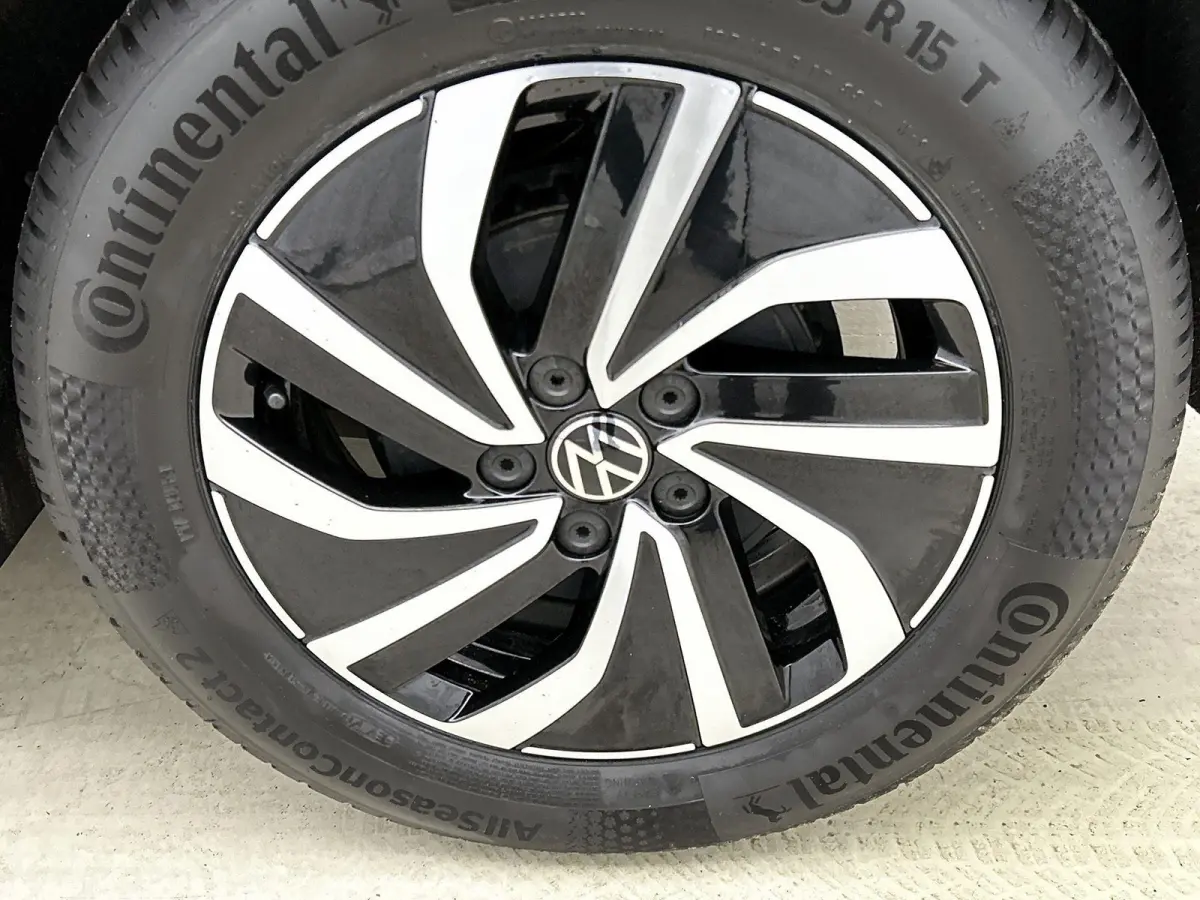 1.0 TSI Life 95 PK | Airco | Navigatie | Adaptive Cruise Control | Lane Assist | Achteruitrijcamera | Lichtmetalenvelgen |