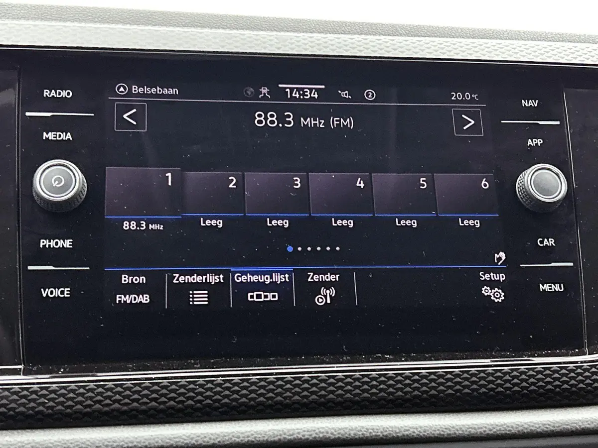 1.0 TSI Life 95 PK | Airco | Navigatie | Adaptive Cruise Control | Lane Assist | Achteruitrijcamera | Lichtmetalenvelgen |