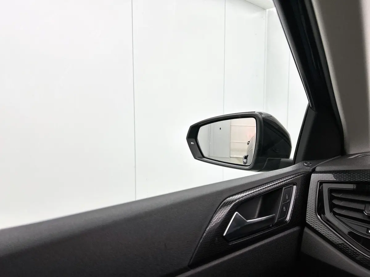 1.0 TSI Life 95 PK | Airco | Navigatie | Adaptive Cruise Control | Lane Assist | Achteruitrijcamera | Lichtmetalenvelgen |