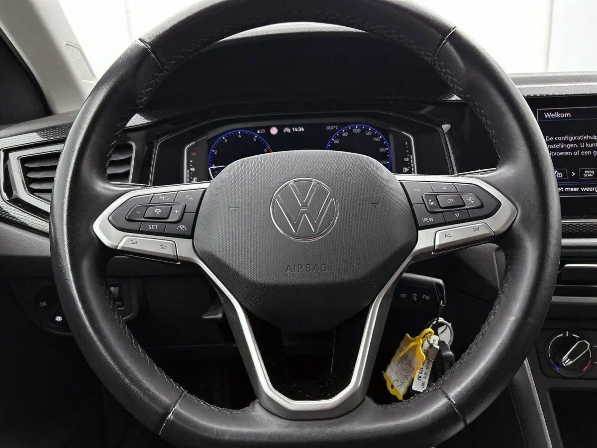 1.0 TSI Life 95 PK | Airco | Navigatie | Adaptive Cruise Control | Lane Assist | Achteruitrijcamera | Lichtmetalenvelgen |