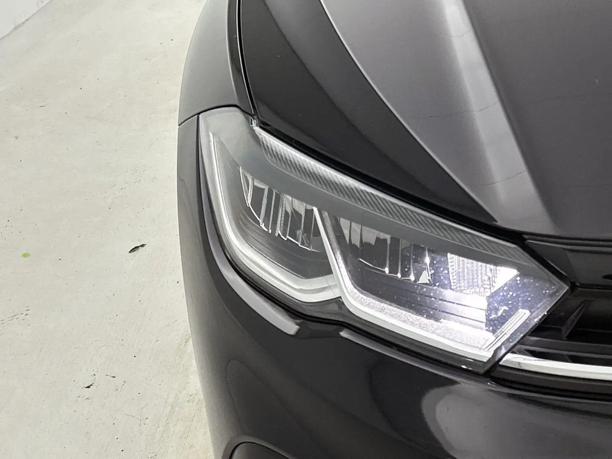 1.0 TSI Life 95 PK | Airco | Navigatie | Adaptive Cruise Control | Lane Assist | Achteruitrijcamera | Lichtmetalenvelgen |