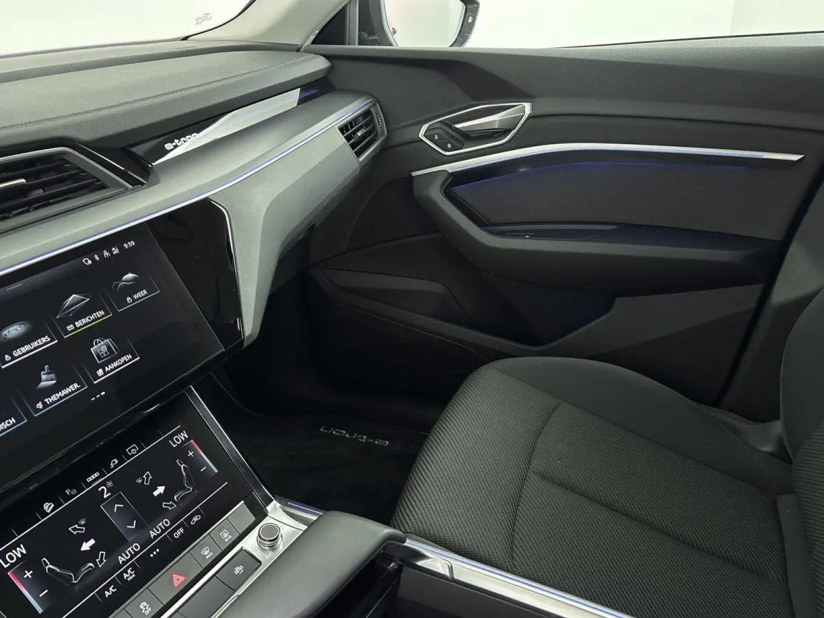55 quattro Edition 115 kWh 408 PK | 100% SOH | Automaat | Navigatie | Apple Carplay | Android Auto | Parkeersensoren | Trekhaak | Climate Control | Cruise Control |