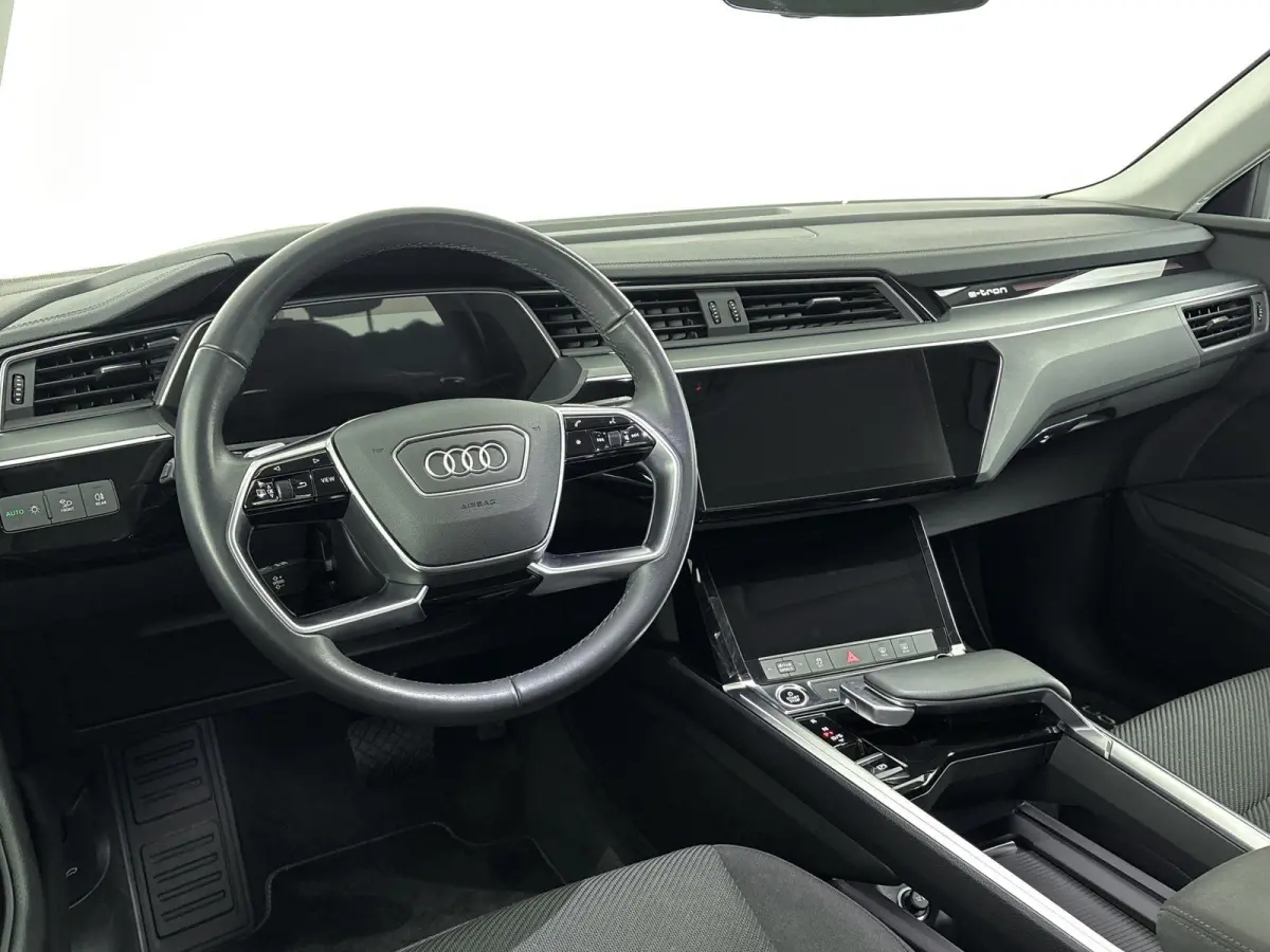 55 quattro Edition 115 kWh 408 PK | 100% SOH | Automaat | Navigatie | Apple Carplay | Android Auto | Parkeersensoren | Trekhaak | Climate Control | Cruise Control |