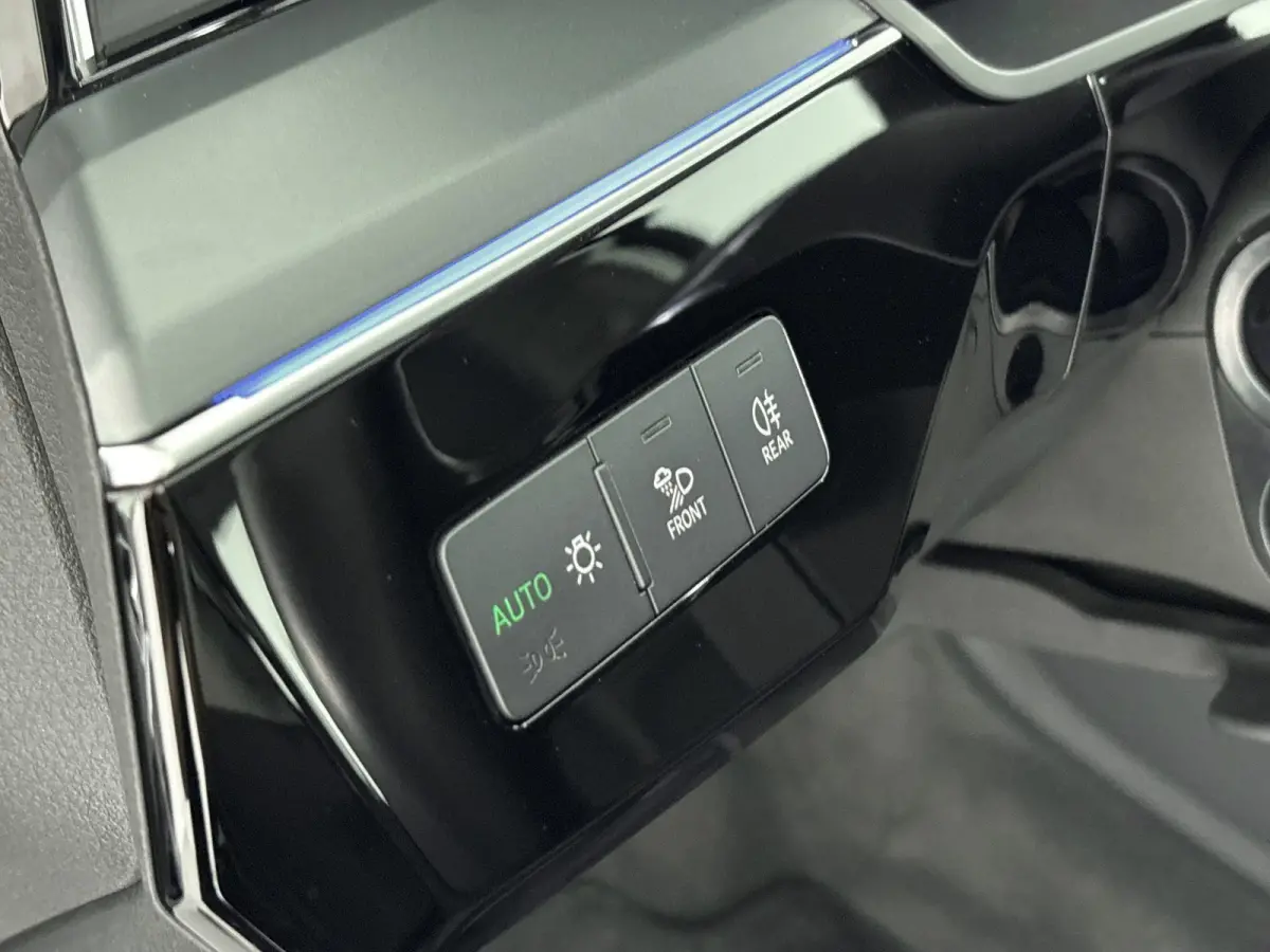 55 quattro Edition 115 kWh 408 PK | 100% SOH | Automaat | Navigatie | Apple Carplay | Android Auto | Parkeersensoren | Trekhaak | Climate Control | Cruise Control |
