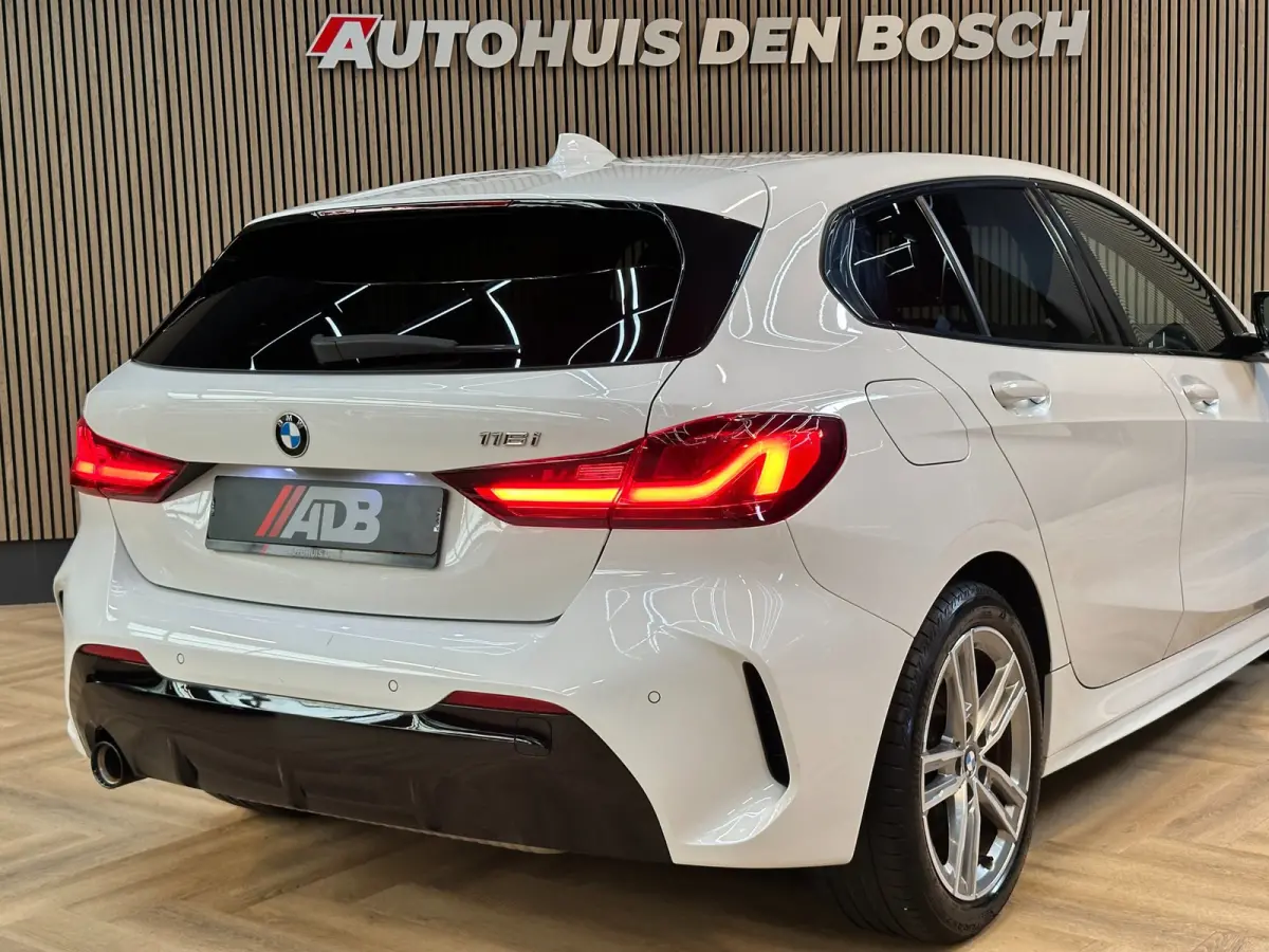 116i Executive - Ambiance - M Sport