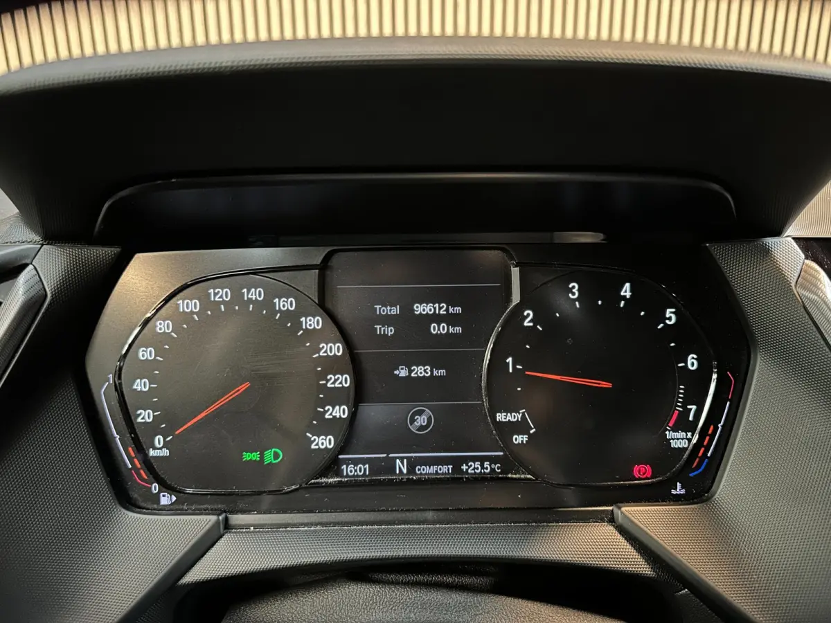 116i Executive - Ambiance - M Sport