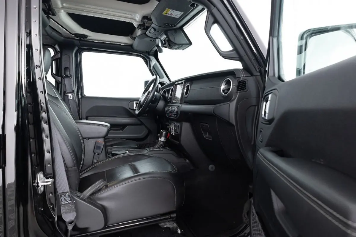 380 4xe OVERLAND 4WD PHEV | LEDER |