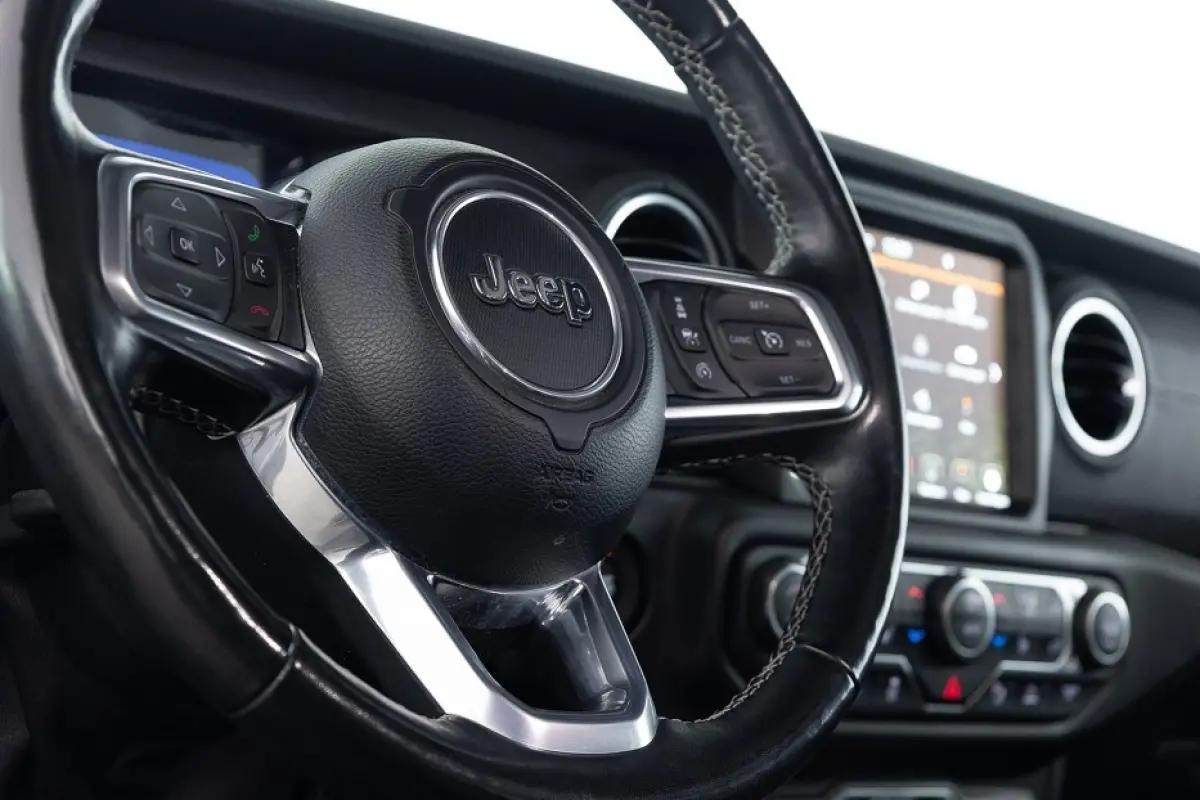 380 4xe OVERLAND 4WD PHEV | LEDER |