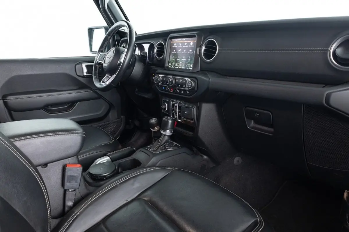380 4xe OVERLAND 4WD PHEV | LEDER |