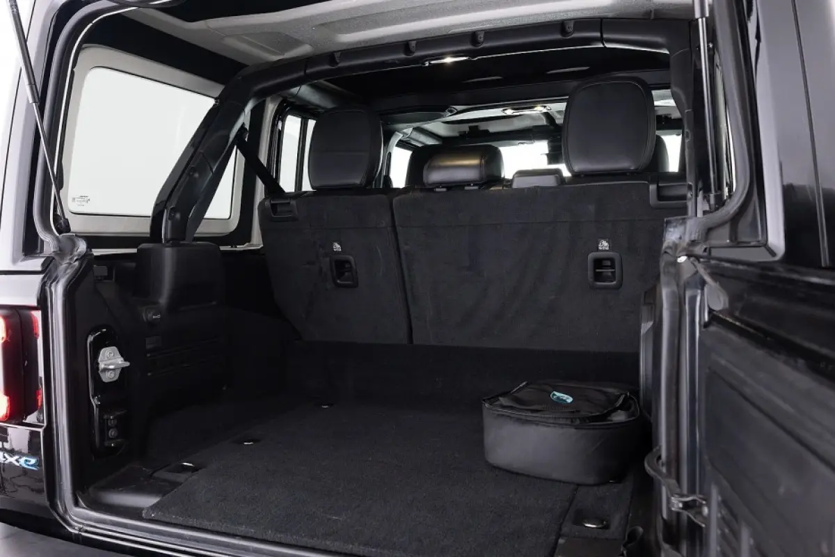 380 4xe OVERLAND 4WD PHEV | LEDER |