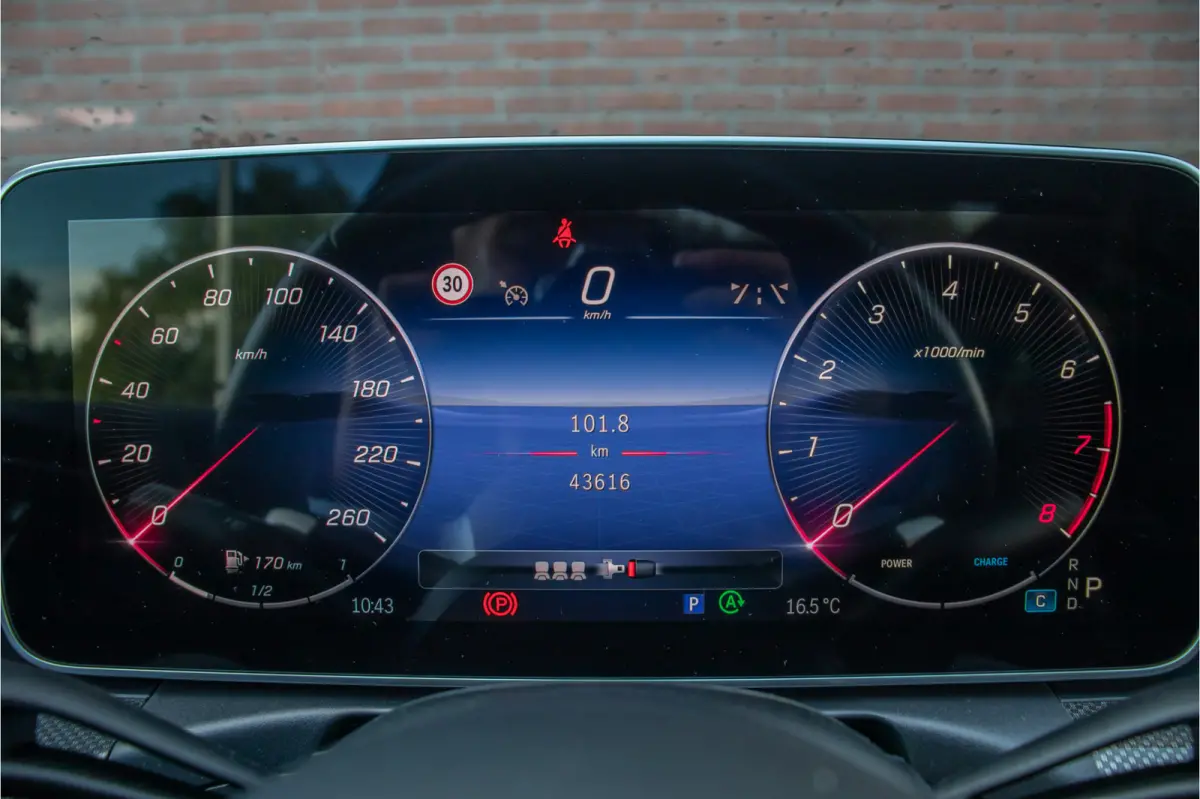 180 Star Edition AMG Line, Origineel NL, Panoramadak, 360 Camera, Trekhaak, Memory, Stoelverwarming.