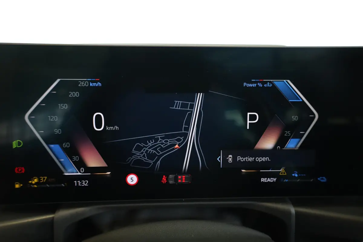 320e M Sportpakket | Panoramadak | SOH 92,8% | Getint glas | Adaptief M Onderstel
