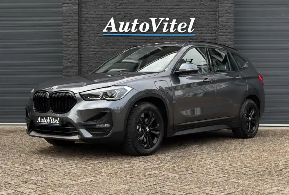 xDrive25e | Leder | Stoelverwarming | PDC V+A | LED | NAVI | 35X op voorraad