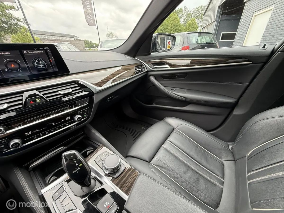 520i Corporate Lease High Executive, Automaat, leder, navigatie, apk bij aflevering...
