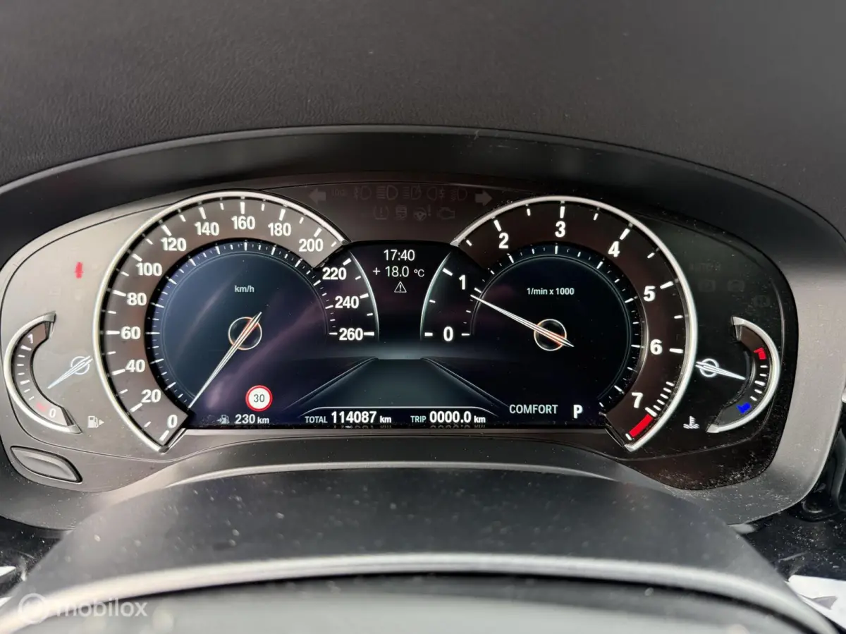 520i Corporate Lease High Executive, Automaat, leder, navigatie, apk bij aflevering...
