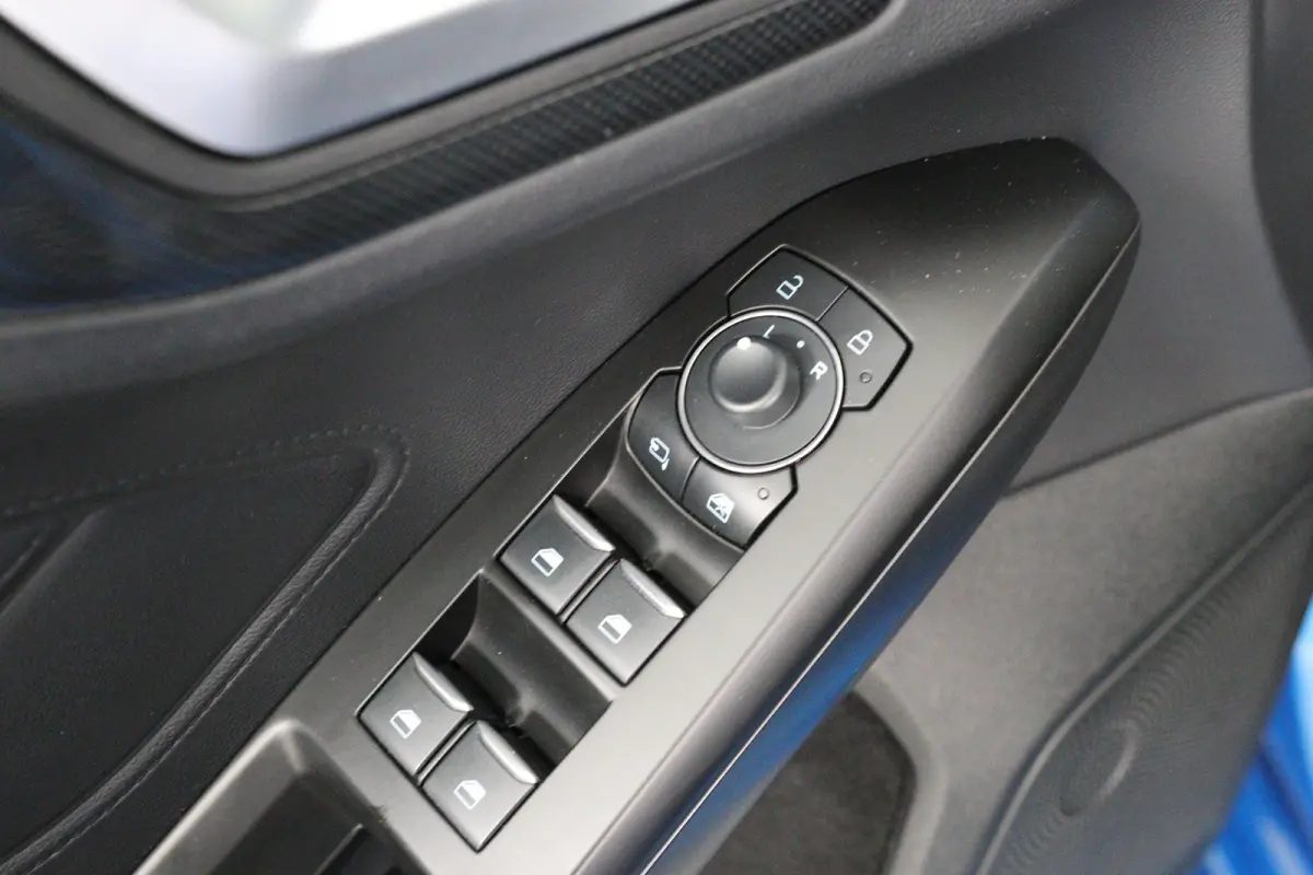 1.0 EcoBoost Hybrid ST Line | 1e Eigenaar! | Dealer Onderhouden! | LED | Winterpack | Navi | Clima | Cruise Control | Parkeersensoren V+A | Lichtmetalen Velgen