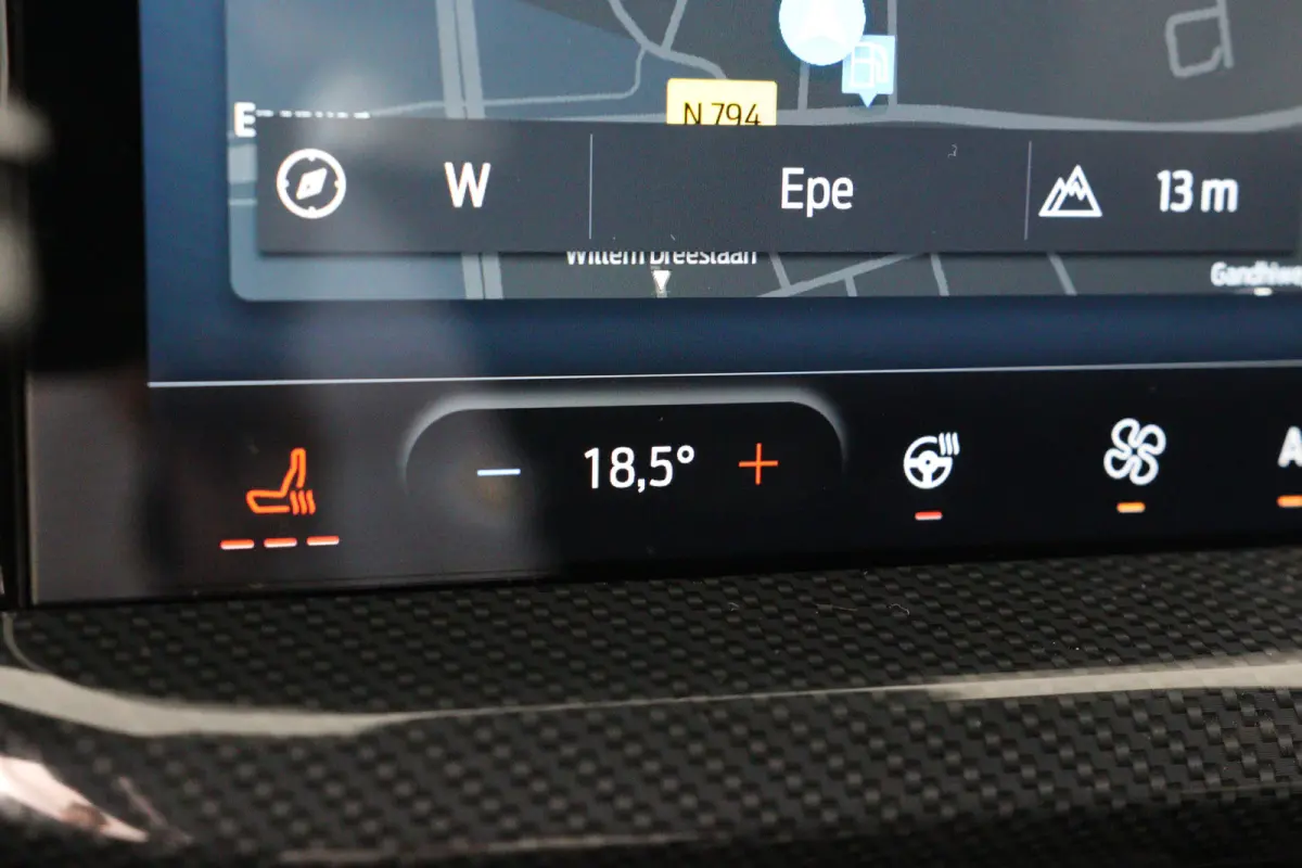 1.0 EcoBoost Hybrid ST Line | 1e Eigenaar! | Dealer Onderhouden! | LED | Winterpack | Navi | Clima | Cruise Control | Parkeersensoren V+A | Lichtmetalen Velgen