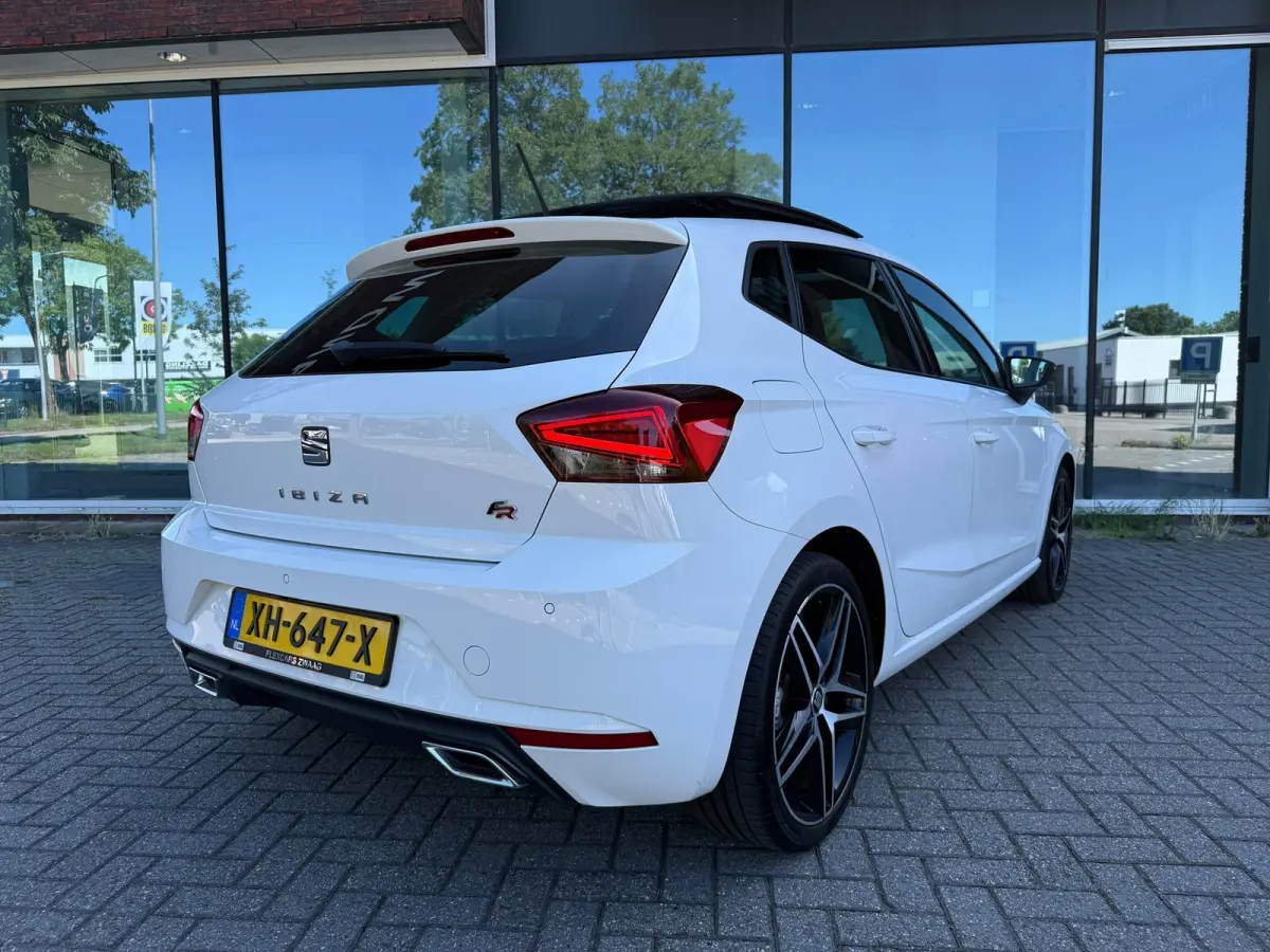 1.0 TSI FR Business Intense - Automaat - Pano/Schuifdak - Alcantara - Org.NL
