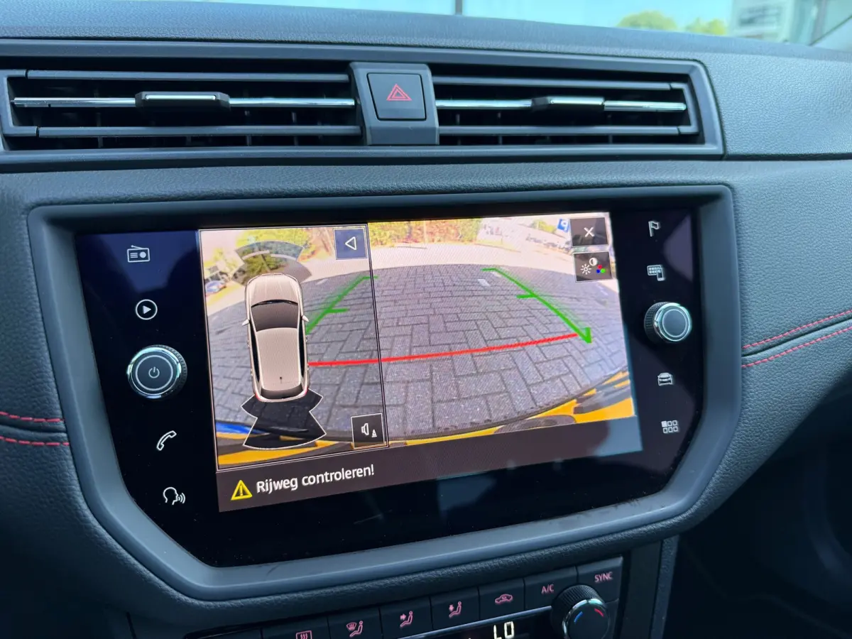 1.0 TSI FR Business Intense - Automaat - Pano/Schuifdak - Alcantara - Org.NL