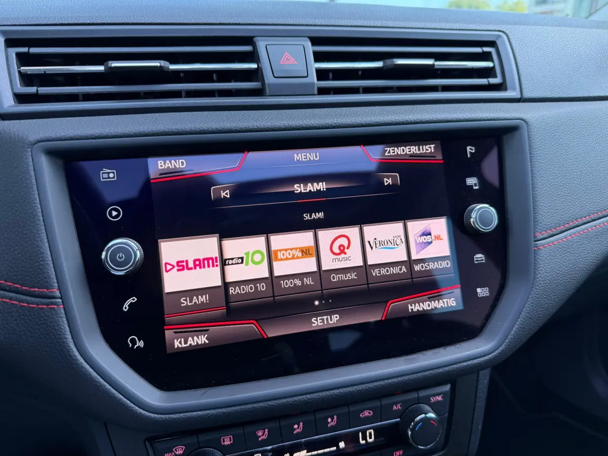 1.0 TSI FR Business Intense - Automaat - Pano/Schuifdak - Alcantara - Org.NL
