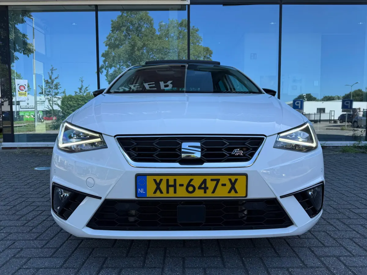 1.0 TSI FR Business Intense - Automaat - Pano/Schuifdak - Alcantara - Org.NL