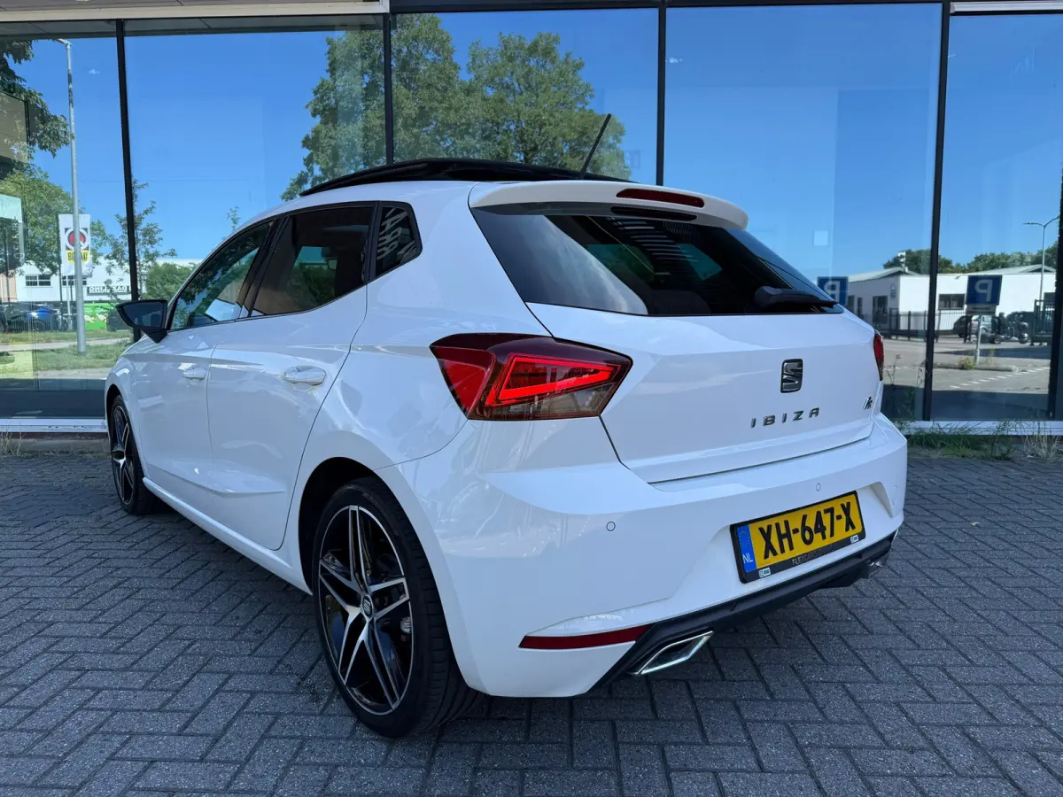 1.0 TSI FR Business Intense - Automaat - Pano/Schuifdak - Alcantara - Org.NL