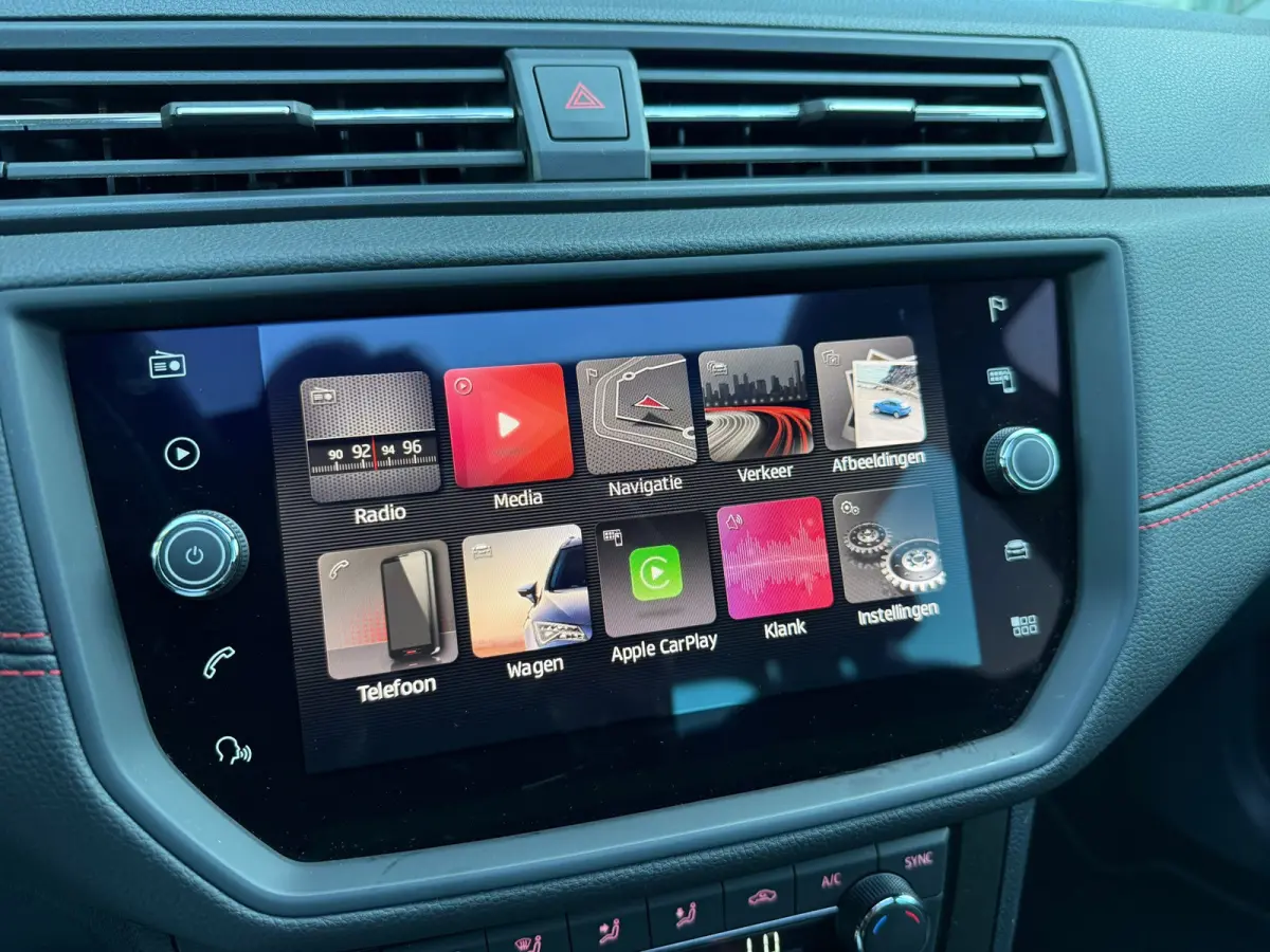 1.0 TSI FR Business Intense - Automaat - Pano/Schuifdak - Alcantara - Org.NL