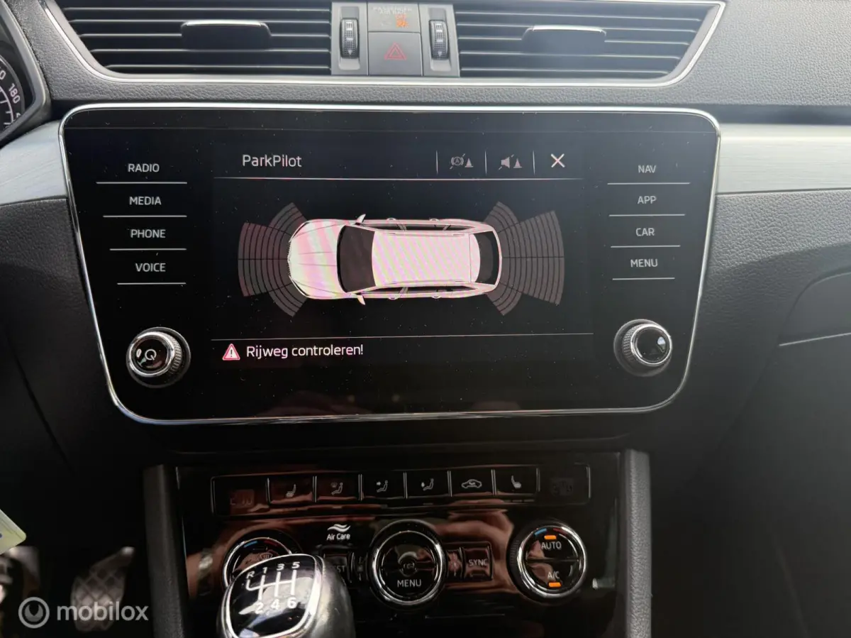 1.6 TDI Greenline Business, navigatie, xenon, cruise control, apk 03-2027