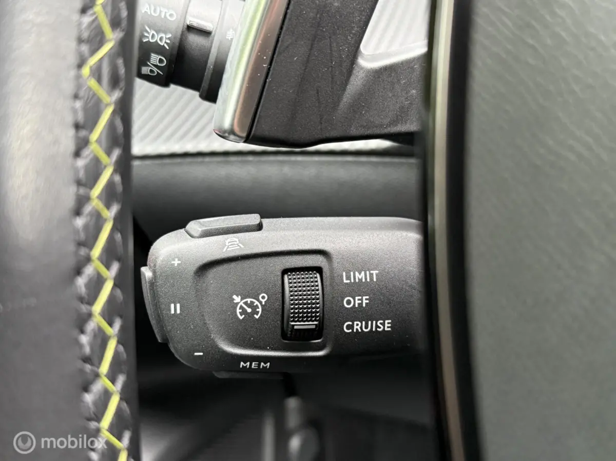 1.2 PureTech GT Pack Panodak Virtual Navi Carplay Camera Leer Massage Elek stoelen