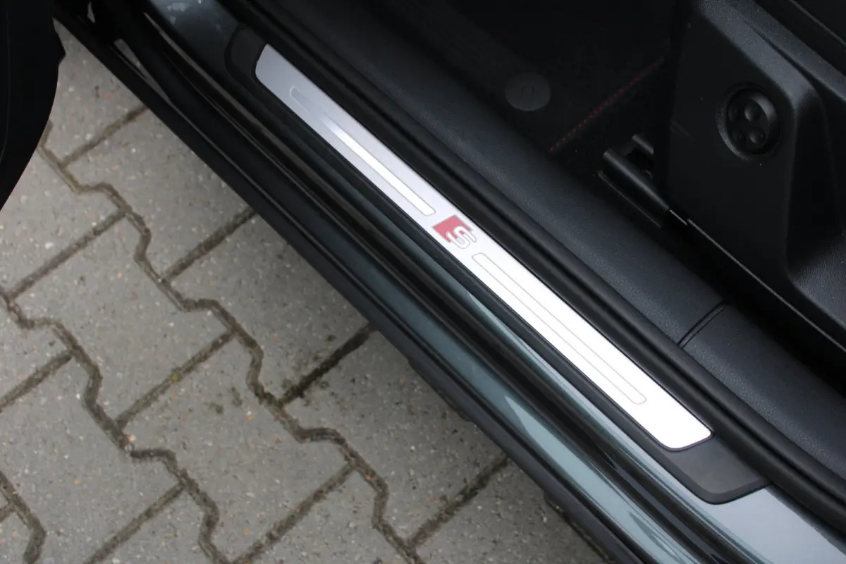 35 TFSI S EDITION | S-TRONIC | S-LINE | PANO | LED- MATRIX | 19" AUDI ROTOR | VIRTUAL | ROOD RUIT MOTIEF LEDER | DODEHOEK