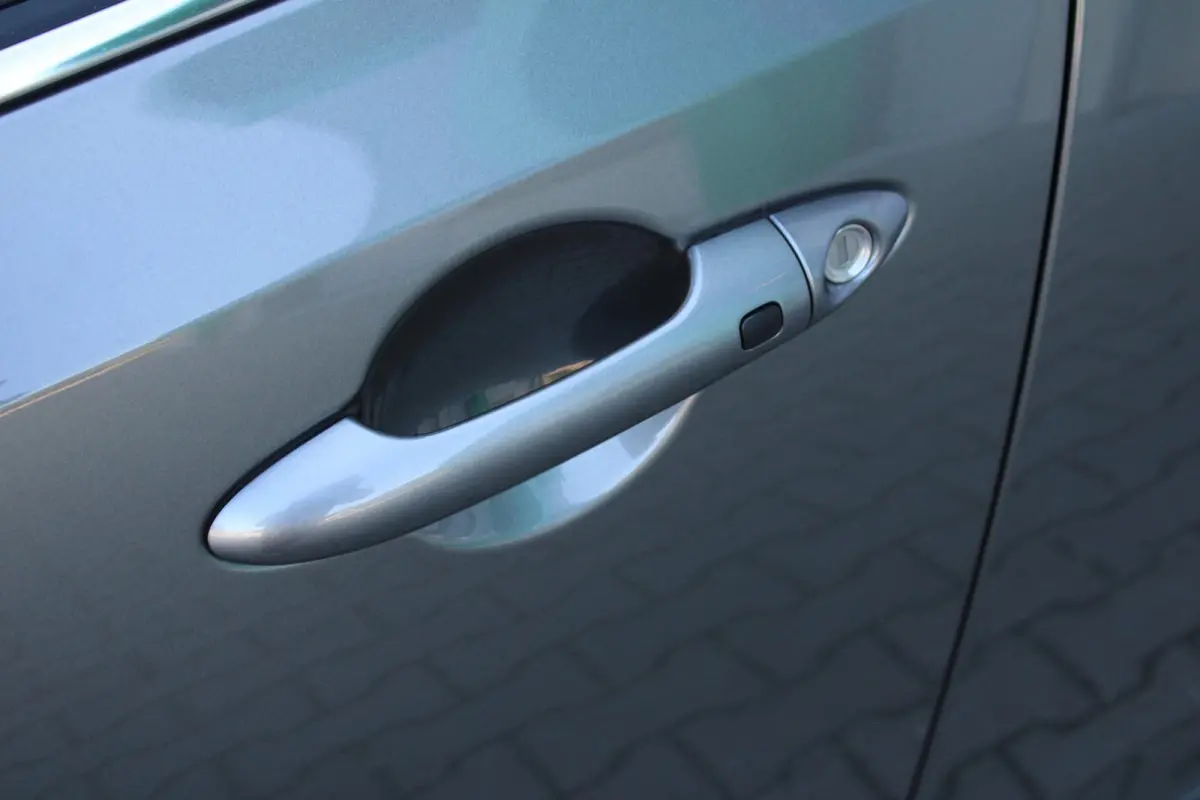 1.2 GT-LINE | 79 PK | KEYLESS | STUUR & STOELVERWARMING | DODEHOEK | 16" | CRUISE | CLIMATE CONTROL | LED | 10 JR GAR