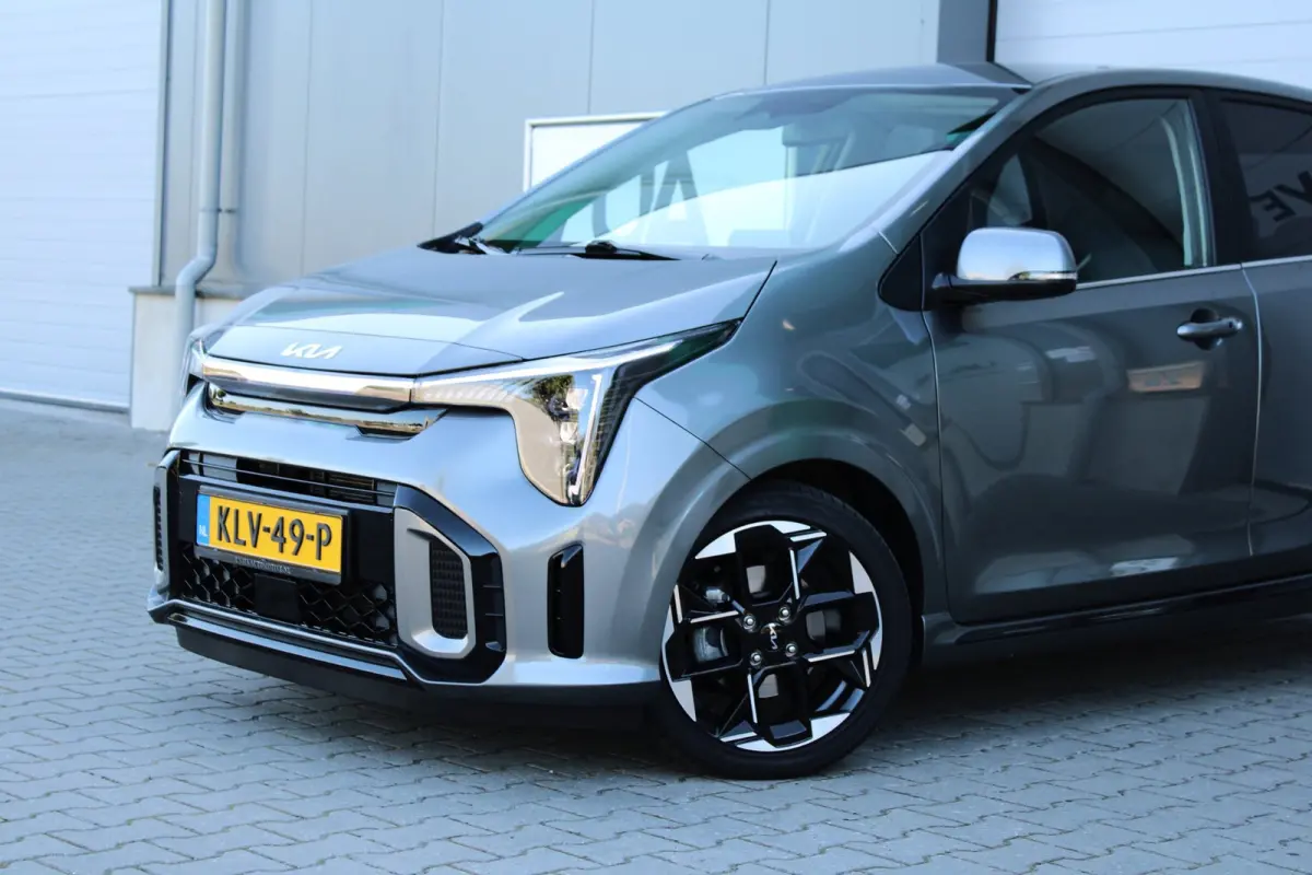 1.2 GT-LINE | 79 PK | KEYLESS | STUUR & STOELVERWARMING | DODEHOEK | 16" | CRUISE | CLIMATE CONTROL | LED | 10 JR GAR