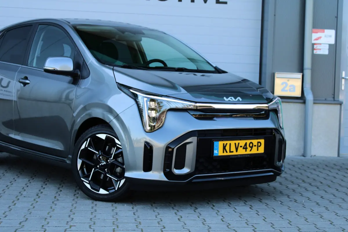1.2 GT-LINE | 79 PK | KEYLESS | STUUR & STOELVERWARMING | DODEHOEK | 16" | CRUISE | CLIMATE CONTROL | LED | 10 JR GAR