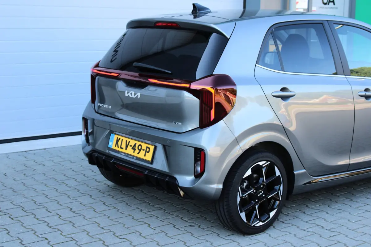 1.2 GT-LINE | 79 PK | KEYLESS | STUUR & STOELVERWARMING | DODEHOEK | 16" | CRUISE | CLIMATE CONTROL | LED | 10 JR GAR