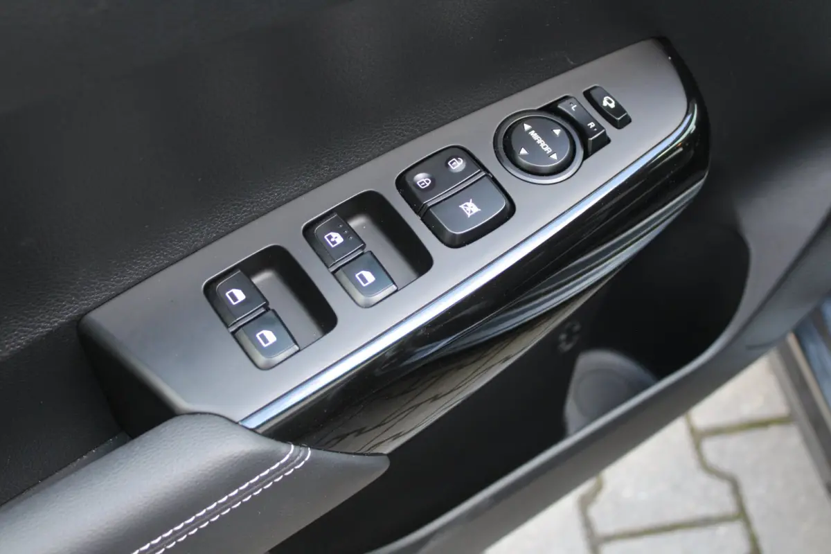 1.2 GT-LINE | 79 PK | KEYLESS | STUUR & STOELVERWARMING | DODEHOEK | 16" | CRUISE | CLIMATE CONTROL | LED | 10 JR GAR