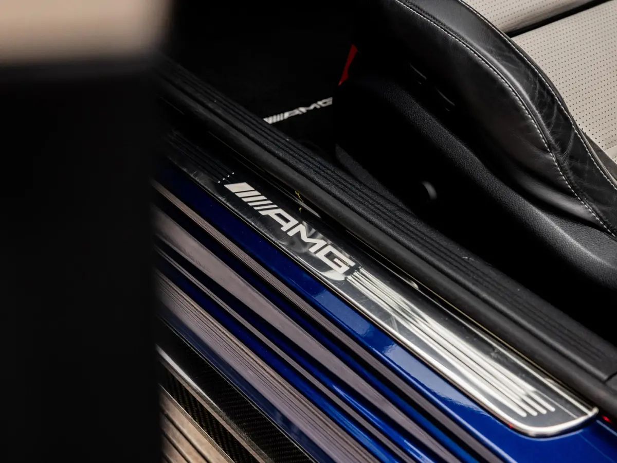 AMG 63 S | KERAMISCH | BURMESTER | AMG PERFORMANCE UITLAAT | PANORAMA/SCHUIF-KANTELDAK | AMG PERFORMANCE STOELEN | AMG DRIVERS PACKAGE |