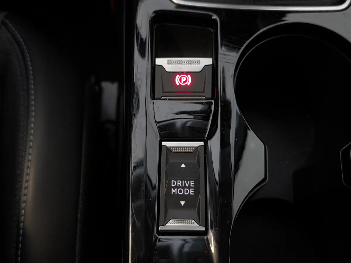 1.2 PureTech Allure Pack | Climate Control | Cruise Control | Apple Carplay & Android Auto