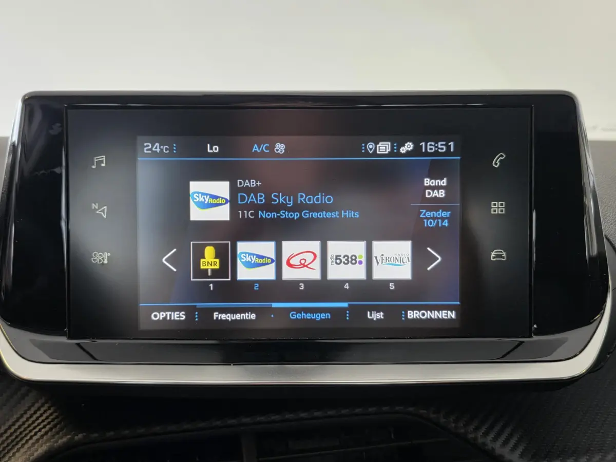 1.2 PureTech Allure Pack | Climate Control | Cruise Control | Apple Carplay & Android Auto